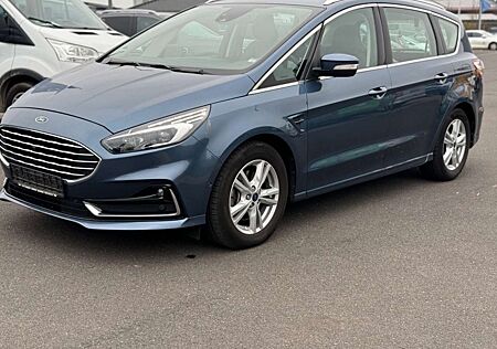 Ford S-Max Titanium 1. Hd. 8x fach ber Voll