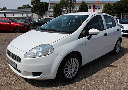 Fiat Grande Punto 1.2 8V Active*CD*2.Hand*KEIN TÜV!*