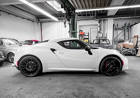 Alfa Romeo 4C Launch Edition Nr. 19/500 | Race Auspuff 97dB