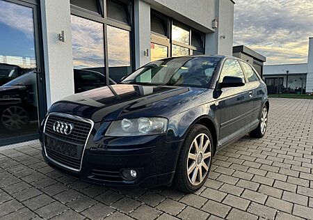 Audi A3 1.6 Attraction/17"S-LINE ALU/TÜV01-2025