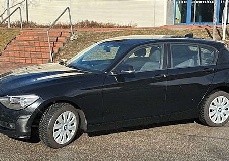 BMW 114i 114 PDC, Sitzheizung