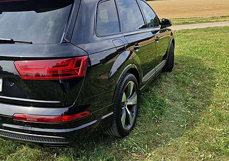 Audi Q7 3.0 TDI quattro tiptronic