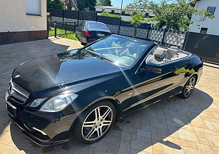 Mercedes-Benz E 200 Cabrio+AMG Paket+Leder+Navi+Airs+bel.Sitze