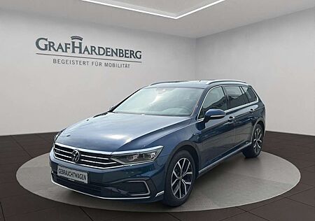 VW Passat Variant Volkswagen GTE 1.4 TSI DSG LED -Pano - Infotain