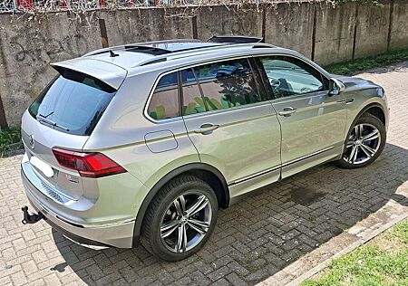 VW Tiguan Volkswagen 2.0 TDI DSG R-Line 4 Motion-Pano-Leder