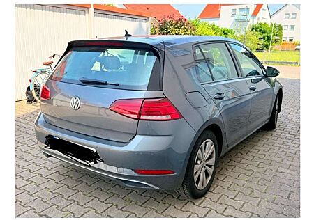 VW Golf Volkswagen 1.5 TGI BlueMotion DSG Highline