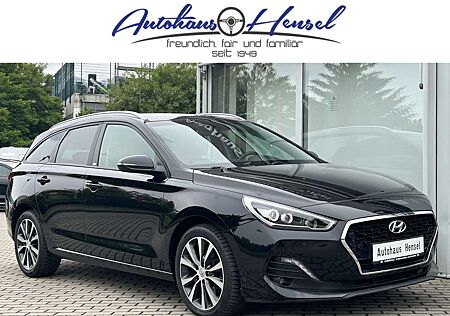 Hyundai i30 Kombi 1.6 CRDi YES!+ LED Klimaauto Navi Smart Key