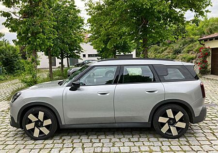 Mini Cooper Countryman Elektro 20 Zoll Felgen Essential Trim