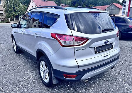 Ford Kuga 2.0 EcoBoost 4x4 Aut. US-Modell (Escape SE)