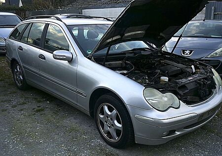 Mercedes-Benz C 180 T Kompressor (203.246)