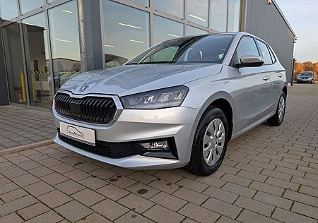 Skoda Fabia Selection Kamera Parksensoren SHZ 4J Garantie