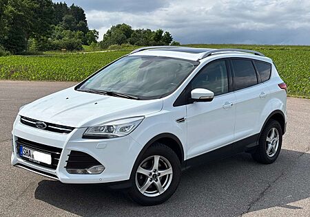 Ford Kuga 1.6 EcoBoost 2x4 Titanium