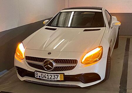 Mercedes-Benz SLC 300 9G-TRONIC RedArt Edition caprio