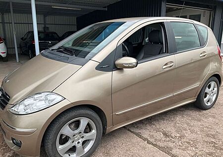Mercedes-Benz A 200 1.Hd Automatik AVANTGARDE Sitzheiz Anhänge