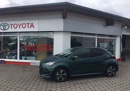 Toyota Yaris Hybrid Teamplayer