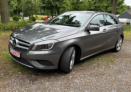 Mercedes-Benz A 200 URBAN mit erst 22840 km !!!!
