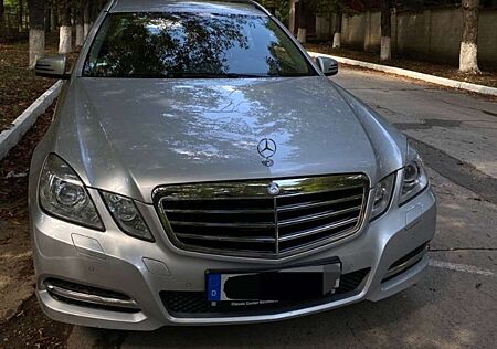 Mercedes-Benz E 350 T CDI DPF BlueEFFICIENCY 7G-TRONIC Avantgarde