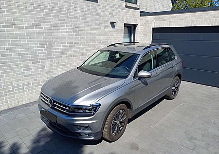 VW Tiguan Volkswagen 1.4 TSI Comfortline mit AHK