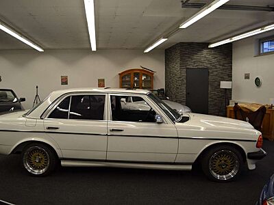 Mercedes-Benz 200 V8 5.0 (W123) H-KENNZEICHEN