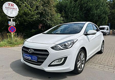 Hyundai i30 1,6 CRDI blue Passion