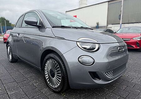 Fiat 500E gebraucht kaufen Fiat 500E STYLE mit Komfort-Paket u. 5% Zins abfragen