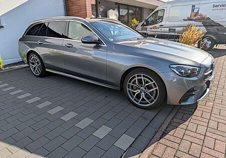Mercedes-Benz E 300 E-Klasse T-Modell 300d 4Matic 9G AMG Line