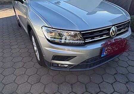 VW Tiguan Volkswagen 1.5 TSI ACT OPF Comfortline SHZ Kamera Spur Navi