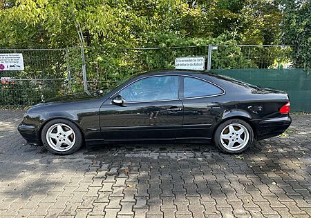 Mercedes-Benz CLK 320 Coupe Avantgarde