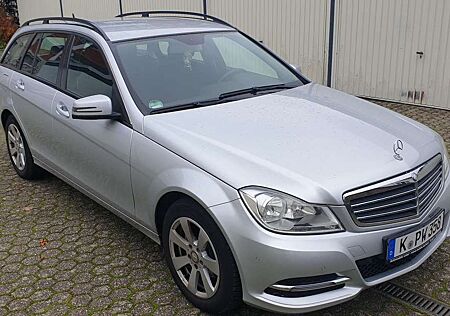 Mercedes-Benz C 180 T CGI Klima-PDC -Isofix - Navi - CD -