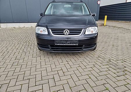 VW Touran Volkswagen 1.9 TDI DPF Highline