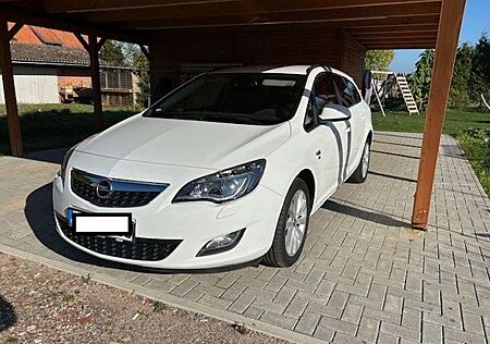 Opel Astra 1.4 Turbo Sports Tourer150 Jahre