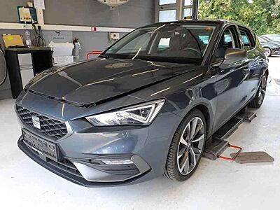 SEAT Leon FR 2.0TSI DSG LED Full Link SHZ ACC Pano