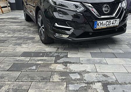 Nissan Qashqai 1.3 DIG-T DCT N-CONNECTA