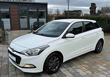 Hyundai i20 YES! 5-Türer *Klima*SHZ*Bluetooth*2Hand*