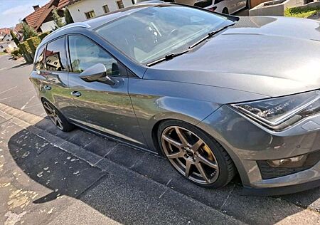 Seat Leon ST 1.4 TSI ACT Start&Stop DSG FR TÜV neu