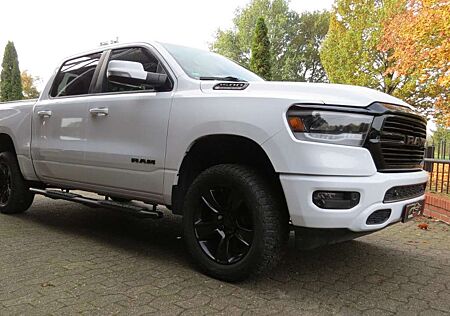 Dodge RAM 5,7 V8/SPORT-NIGHT EDITION/4X4/LED/AHK/SHZ/