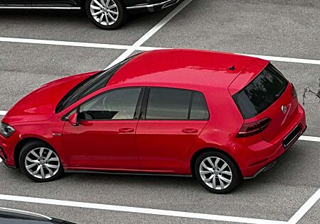 VW Golf Volkswagen VII 5-Türer 1.4 TSI 92KW R-Line