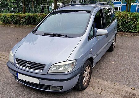 Opel Zafira 1.8 16V Elegance