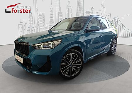 BMW iX1 30 xDrive M Sport AHK ACC adapt LED PanoDach