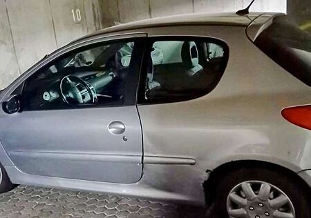 Peugeot 206 90 Quiksilver