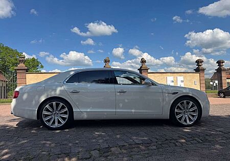 Bentley Flying Spur 6.0 W12 Speed Mulliner Massage TV