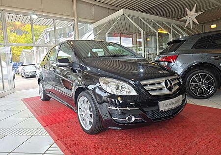Mercedes-Benz B 180 +SPORT PAKET+SPORTFAHRWERK+