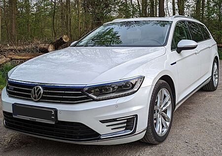 VW Passat Variant Volkswagen Plug-In-Hybrid 1.4 TSI Plug-In-Hybr