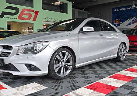 Mercedes-Benz CLA 200 /Panorama/Tempomat/Sitzheizung/Navi