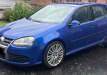 VW Golf Volkswagen R32 4Motion