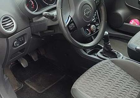Opel Corsa 1.4 16V Edition