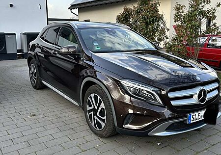 Mercedes-Benz GLA 250 7G-DCT Urban