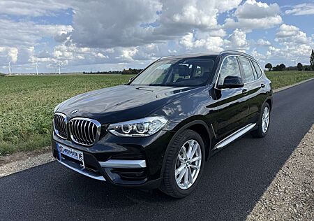 BMW X3 xDrive 20 i xLine - Leder Panorama HeadUp Navi AHK