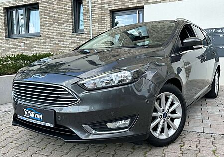 Ford Focus Turnier Titanium *56 tkm*1.Hand*Zahnr. NEU