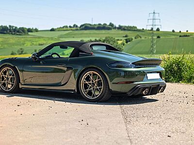 Porsche Boxster 718 Spider RS Weissach PTS Ceramic LIft